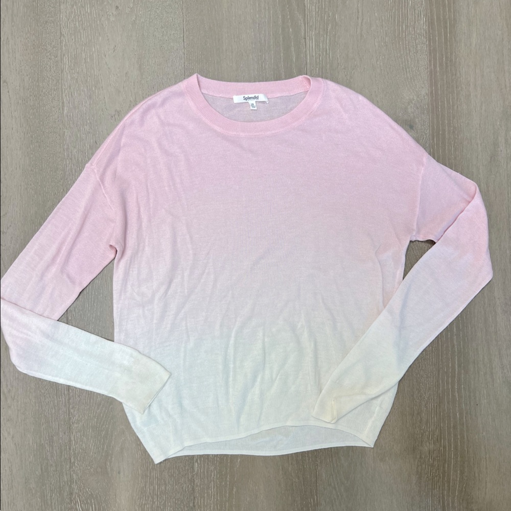 Splendid light weight sweater
